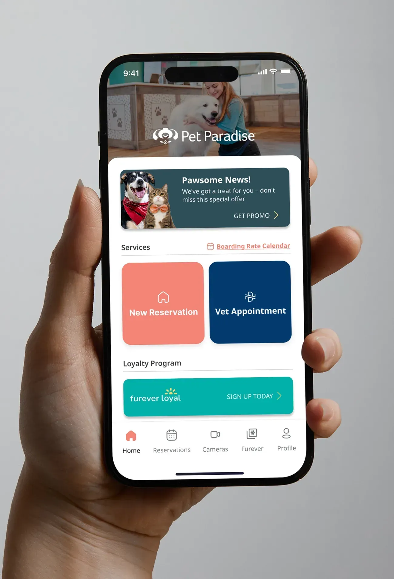 The Pet Paradise app home screen with New Reservation and Vet Appointment buttons.