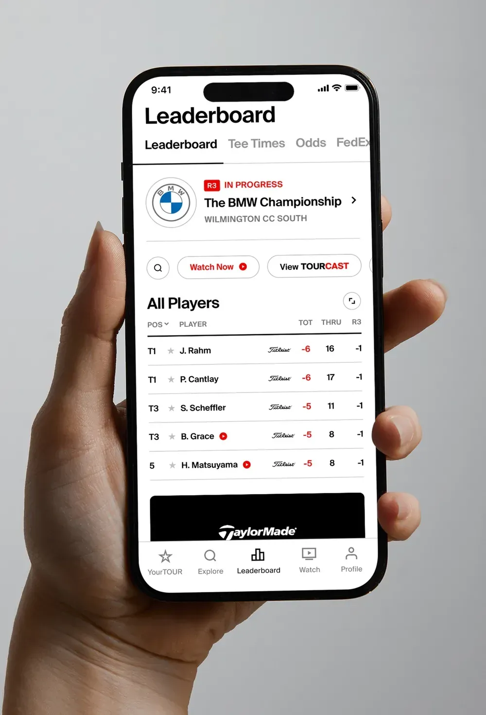 The live leaderboard for an event in progress, with each player's position, score, and holes completed.
