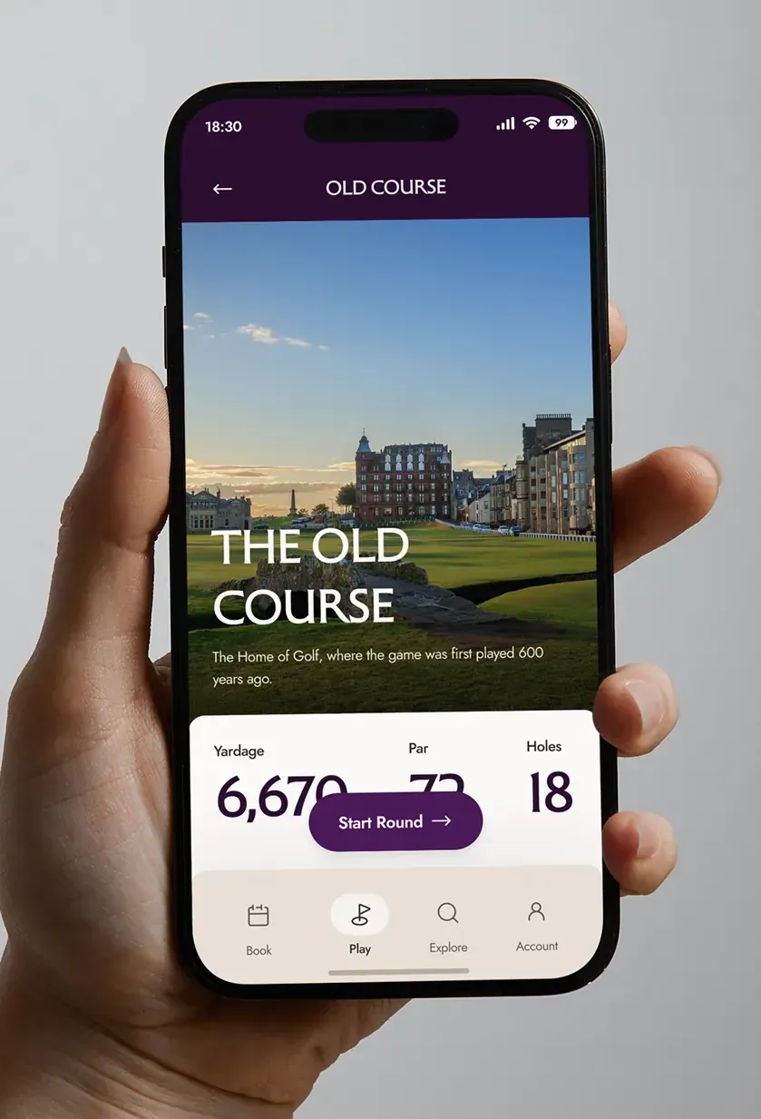 The Old Course page with a course photo, its yardage, par and holes, and a Start Round button.